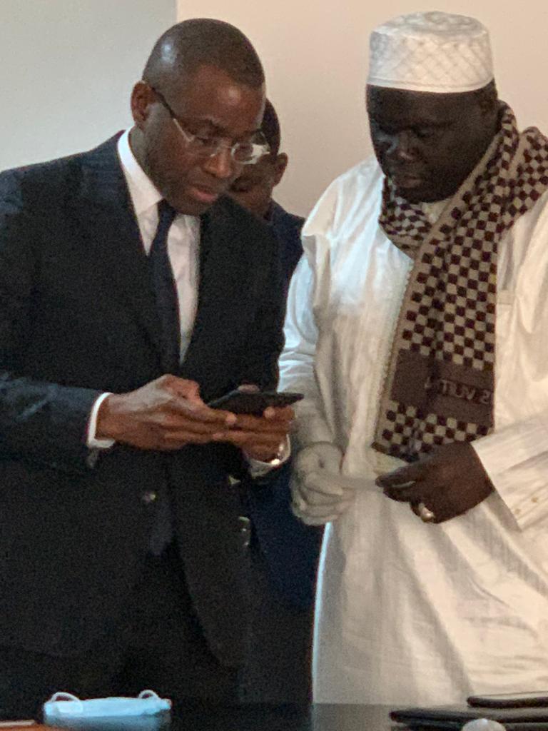 Force COVID-19 : El Hadji Dame Diop donne 50 millions de FCFA à l’Etat du Sénégal