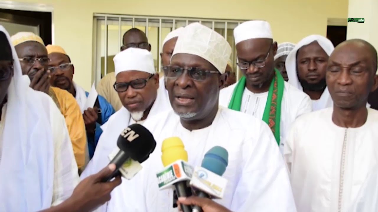Suspension totale des prières quotidiennes dans les mosquées : La Ligue des Imams et prédicateurs du Sénégal  s’oppose…