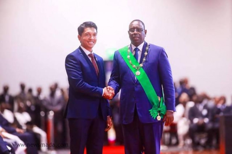 Covid-19 :  Macky Sall félicite Madagascar pour le remède traditionnel amélioré Covid-Organics et lance une première commande