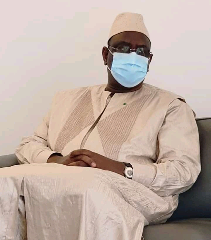 Le Président Macky Sall confie 30 ha de l’aéroport de Yoff à la CDC
