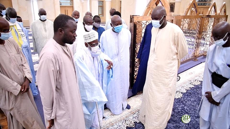 Porokhane: Serigne Mountakha visite la grande mosquée qu’il a fait rénover