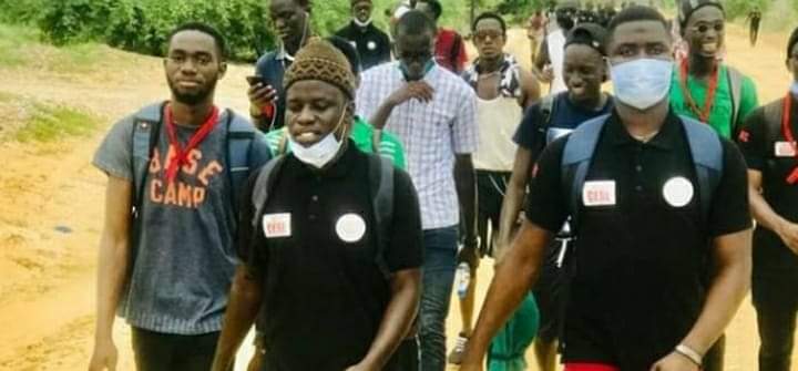 UGB : La marche continue malgré un cas d’évacuation