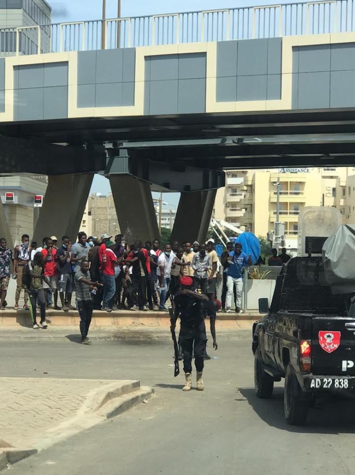 Dakar : Manifestation devant l’ambassade de la Guinée au Sénégal.