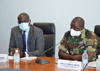 Séance de travail entre le Ministère de l’Urbanisme, du Logement et de l’Hygiène publique et le comité de suivi de la mise en œuvre des opérations du “Force Covid 19”