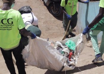 Le ministre de l’urbanisme, du logement et de l’hygiène publique s’est rendu ce dimanche 5 avril au marché liberté 6.M