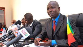 Le magistrat Alioune Ndao, fait ses révélations sur l’affaire des biens mal acquis et confond un journaliste.