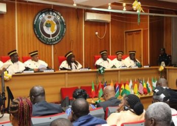 La Cedeao met en garde Macky Sall