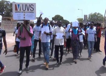 Kaolack: des étudiants de l’UVS délogent les élèves en pleine composition