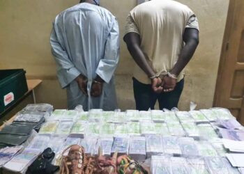 Saisie importante de quantités de faux billets par la Brigade de Gendarmerie de Keur Massar.