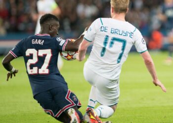 De Bruyne positif à la covid-19 et forfait contre le PSG