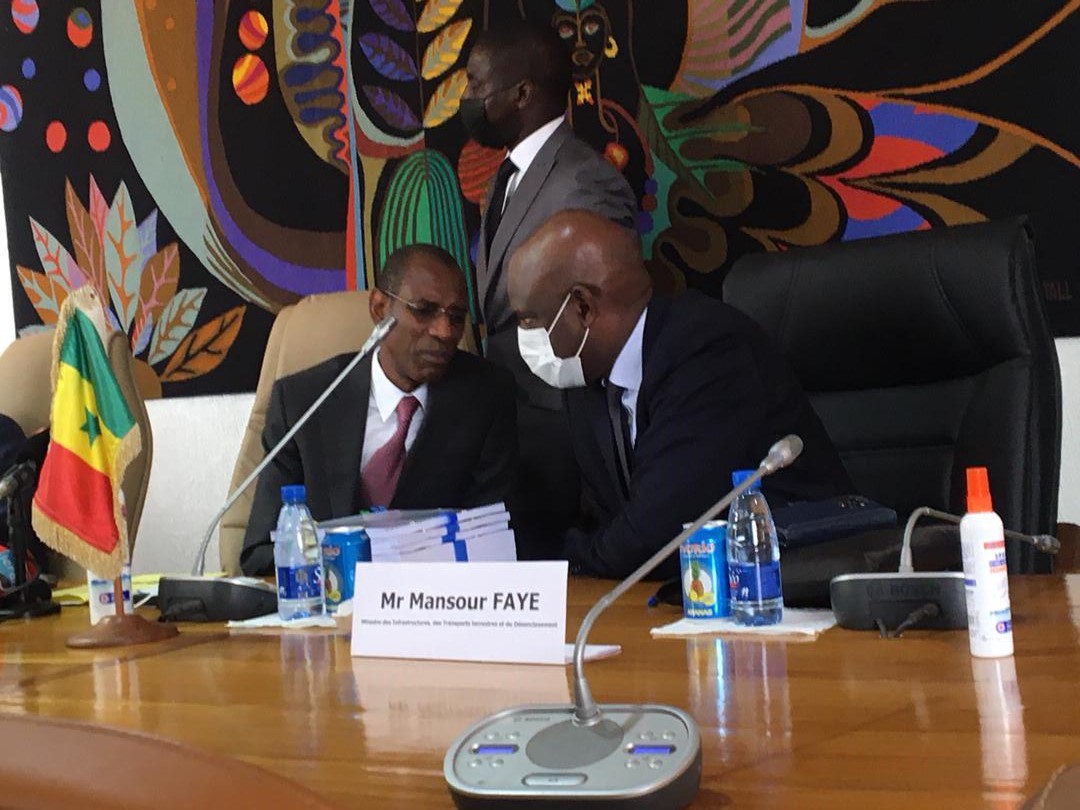 Signature de conventions sur la gestion de l’autoroute à péage