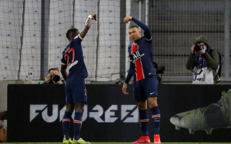 Gana Guèye insulté sur les réseaux sociaux par des supporteurs du PSG après son tacle sur Mbappe