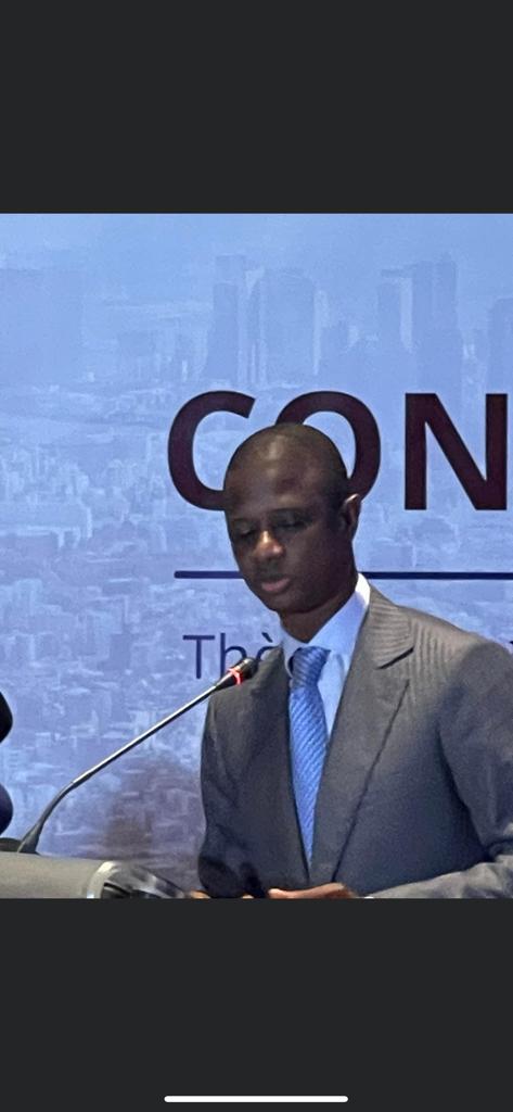 Motion de Satisfecit et Encouragements à Antoine F A Diome