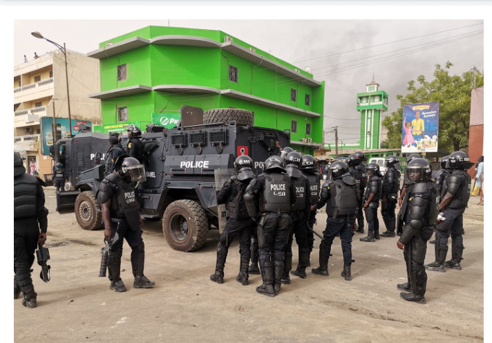 3 morts, beaucoup de blessés, des leaders de l’opposition arrêtés; le bilan de la journée de manifestation d’hier à Dakar et Ziguinchor
