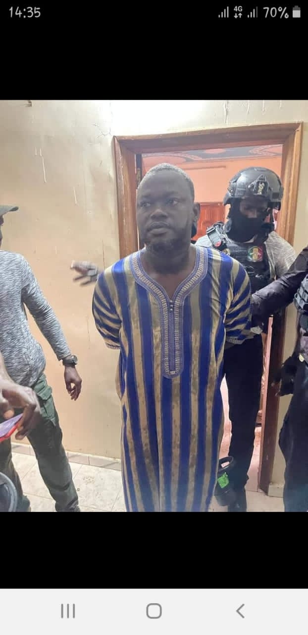 URGENT : Le fugitif PAPE MAMADOU SECK, membre des forces spéciales a été retrouvé et arrêter à Touba Darou Karim.