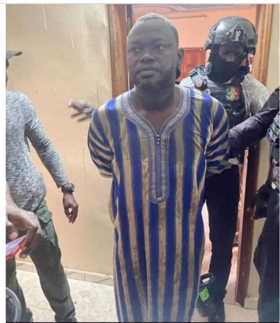 Le film de l’évasion de Pape Mamadou Seck retracé en compagnie d’un groupe de policiers et d’avocats.