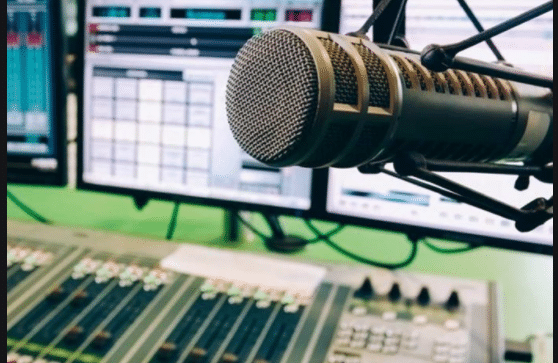 74 bandes FM supprimées par l’ARTP