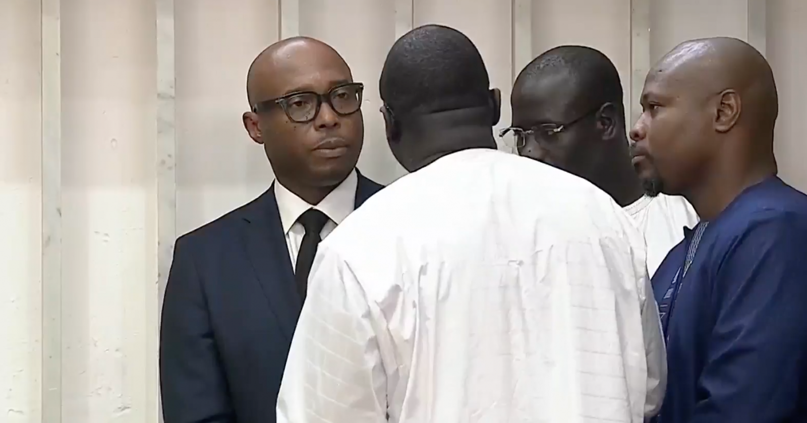 Ce qui bloque le démarrage des votes à l’assemblée! 