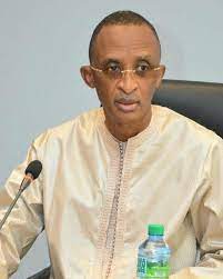 ABDOULAYE SEYDOU SOW VISITE LES VILLAS DE SING-SING DANS LE CADRE DES 100.000 LOGEMENTS