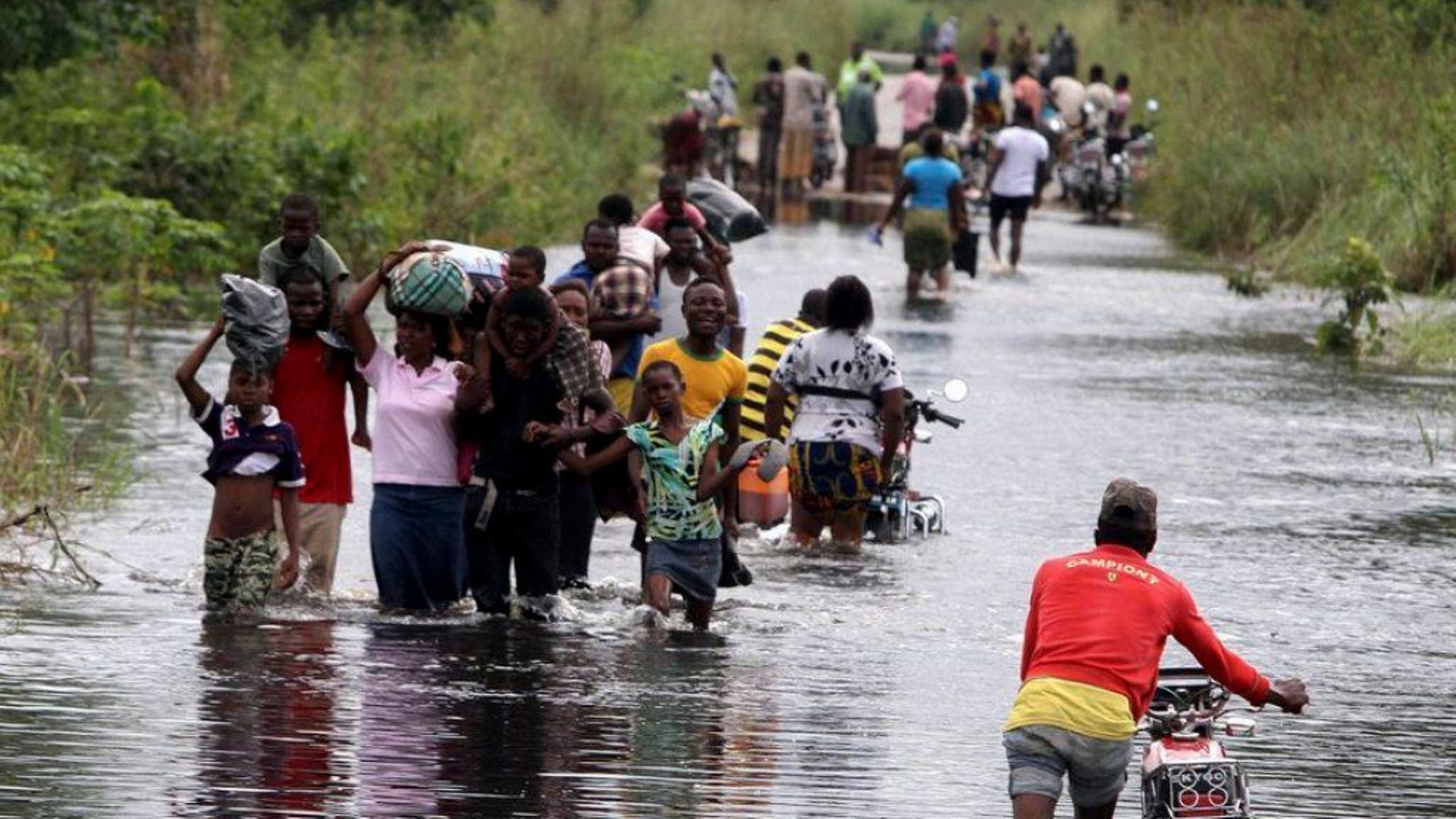500 MORTS ET 1,4 MILLION DE DEPLACES PAR LES INONDATIONS AU NIGERIA DEPUIS LE MOIS DE JUIN.