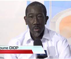 LE DR ALIOUNE DIOP RAPPELLE À L’ORDRE LES RESPONSABLES DE “MACKY 2012”