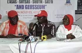 LES CENTRES DE SANTÉ ET LES ÉTATS CIVILS À L’ARRÊT.