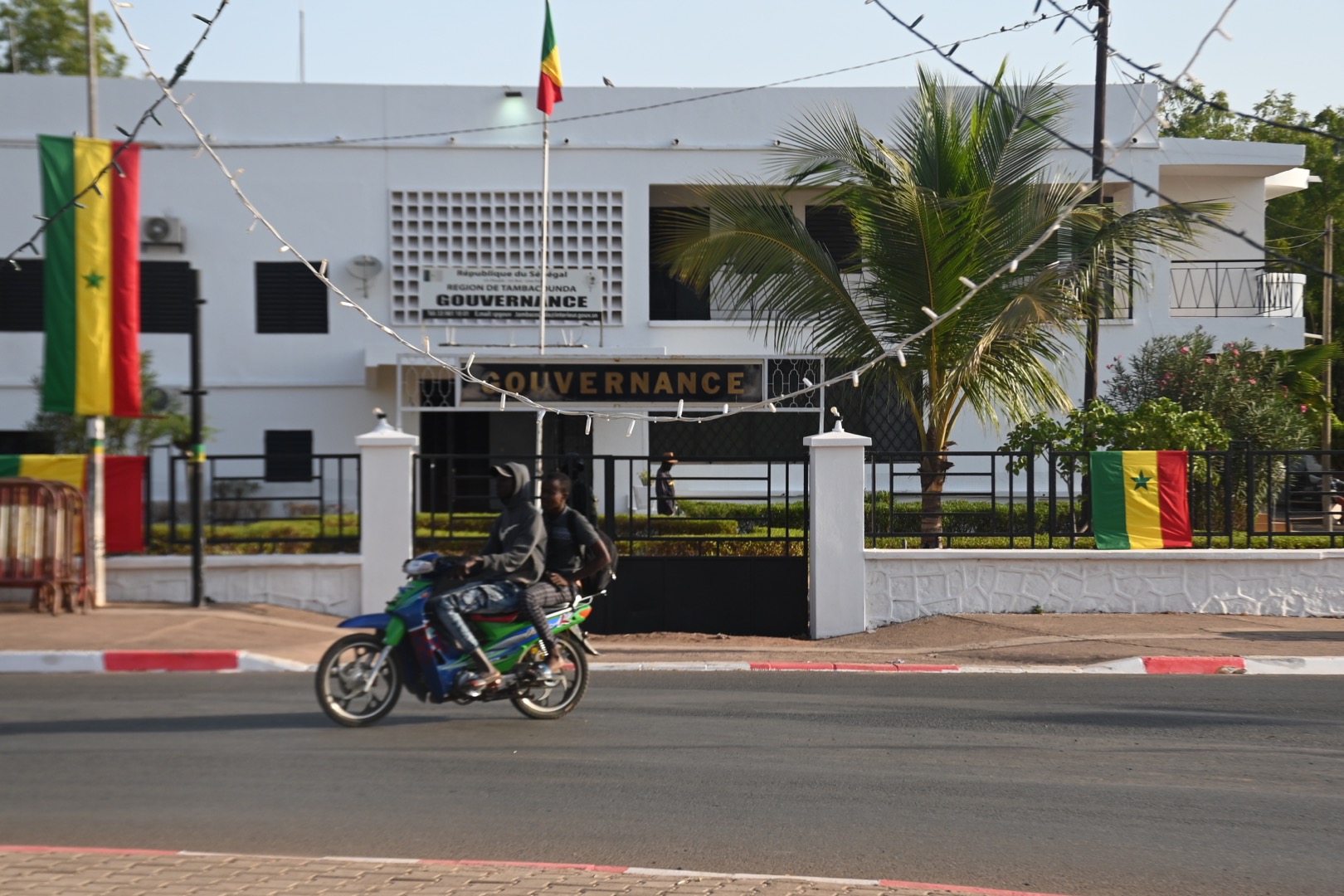Tambacounda, 26 déc (Ledakarois221)– Les préparatifs de l’accueil du président de la République et des membres du gouvernement.