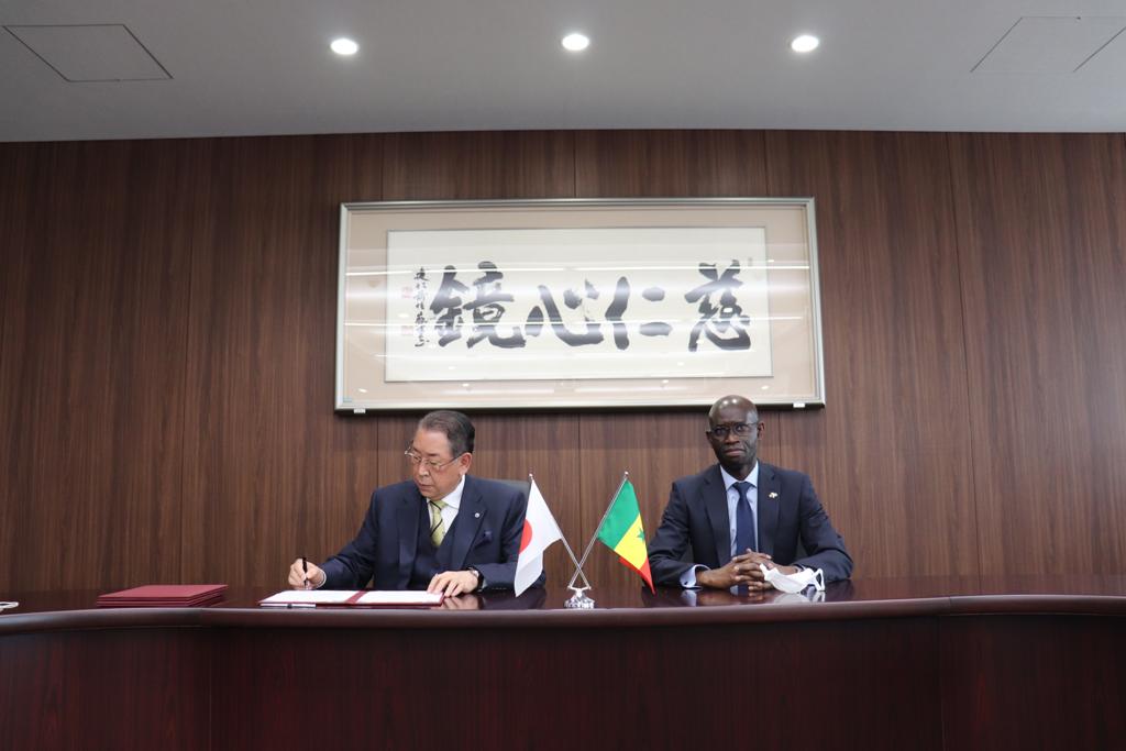 GABRIEL ALEXANDRE SARR OBTIENT UNE ETOILE D’OR ET D’ARGENT AU JAPON.