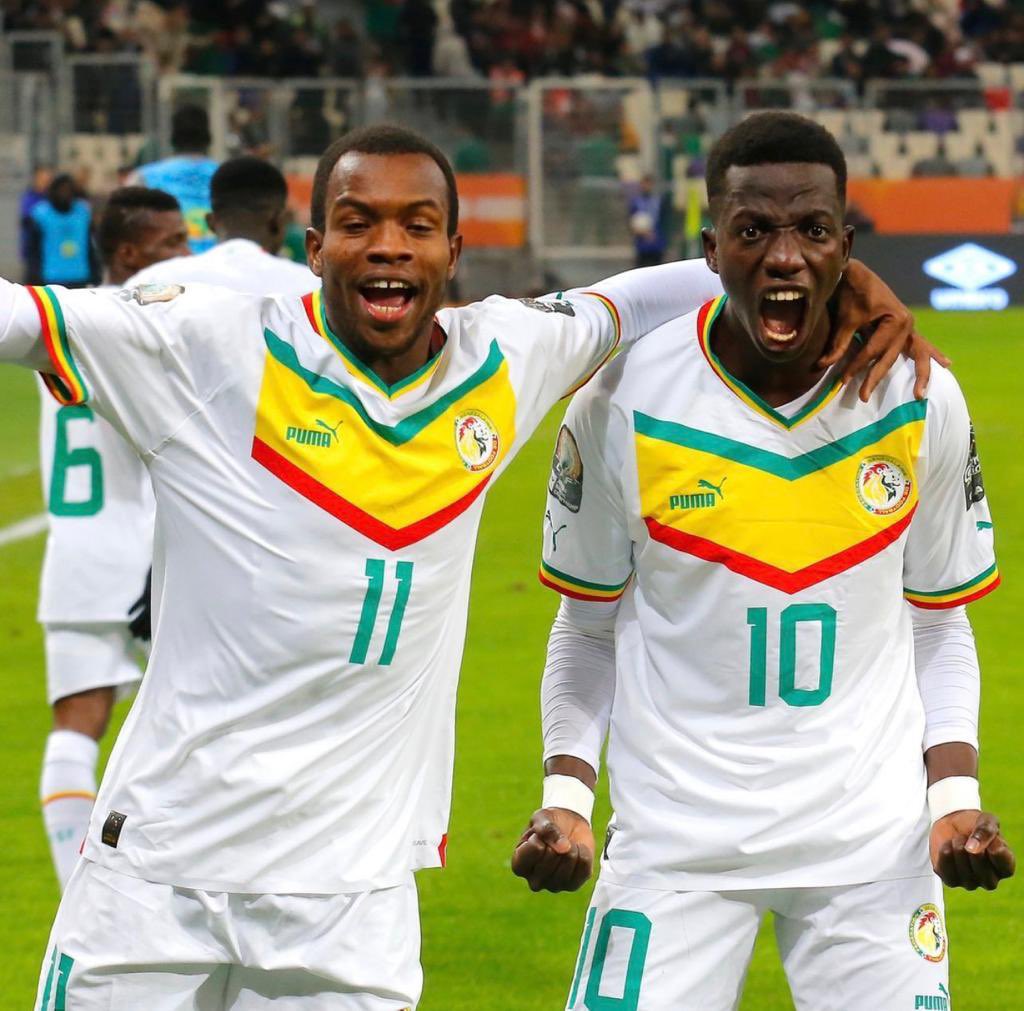 Kalidou Koulibaly et capitaine des 《Lions 》de l’équipe A, a félicité ses frères  victorieux en demi-finales de la CHAN2023.