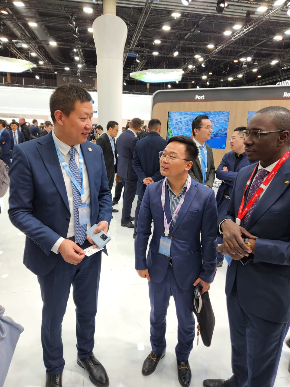 Mobile World Congress » Barcelone 2023. Me Moussa Bocar Thiam, ministre de la Communication, des télécommunications et de l’économie numérique à la tête de la délégation sénégalaise