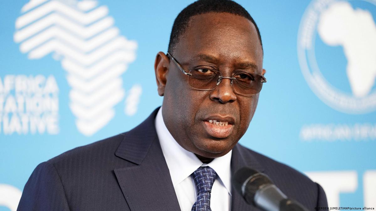 Macky Sall injecte 52 milliards de F CFA dans le secteur scientifique et technique du système éducatif.