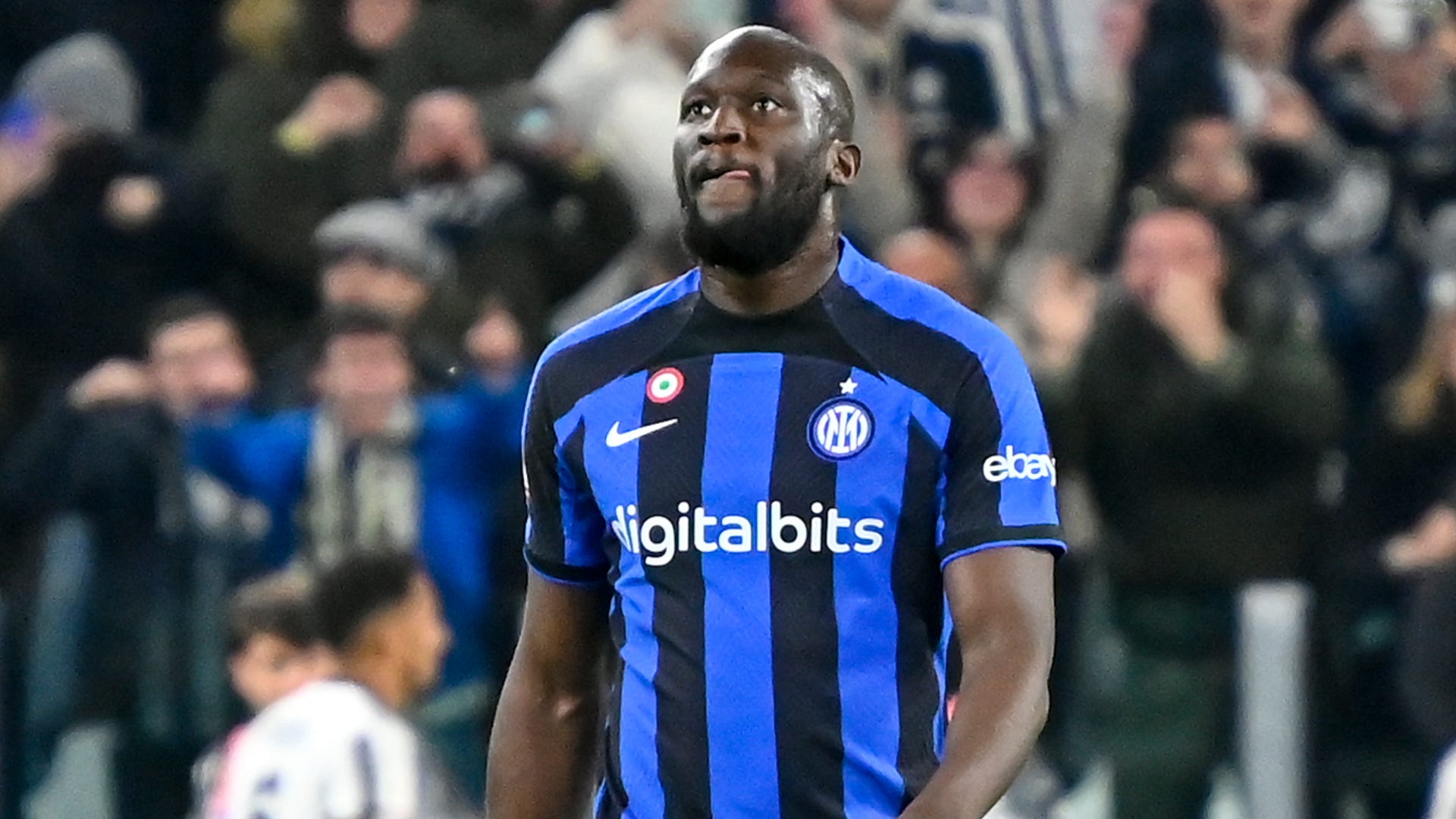 Kalidou Koulibaly soutient Romelou Lukaku qui a été victime de racisme.
