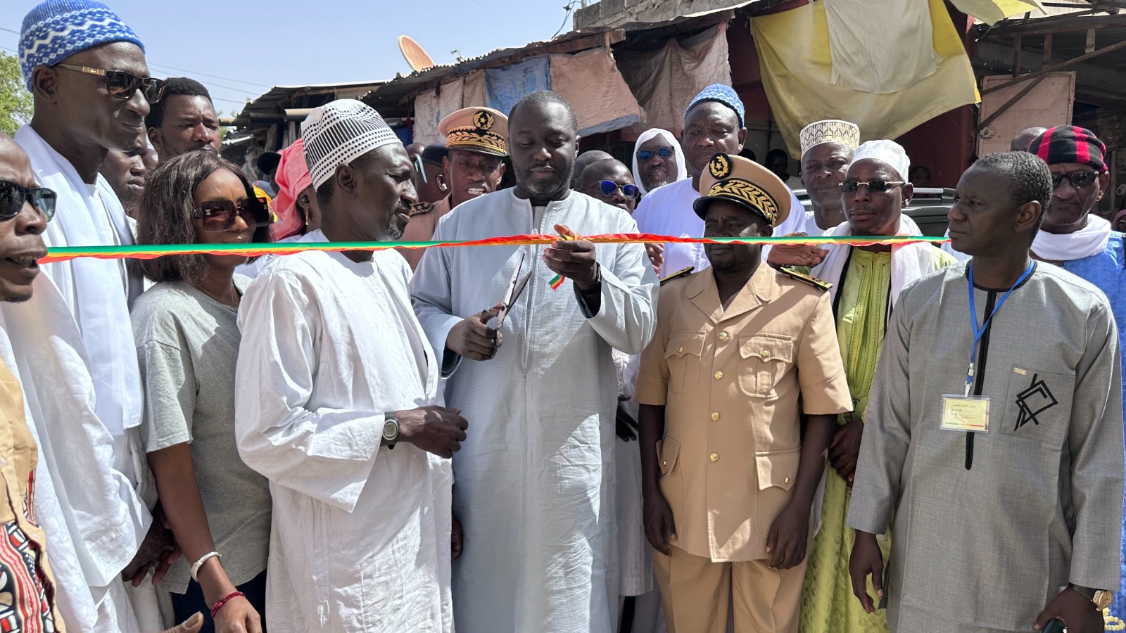 Diourbel:Inauguration du marché Ndoumbé Diop par le ministre Karim Fofana(Vidéo)