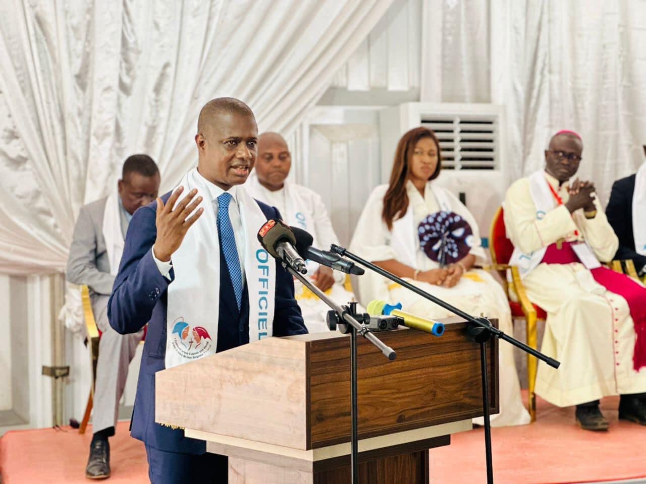 Popenguine: Antoine Félix Diome magnifie le rôle de l’église dans le démarche de la paix.