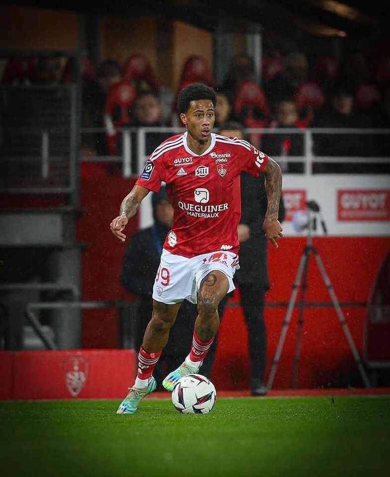 NOAH FADIGA annonce son départ du Stade Brestois Pour raison médicale!