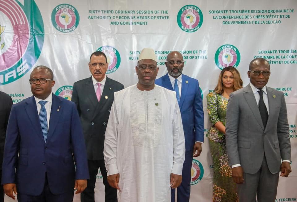 CEDEAO : Les chefs d’État félicitent Macky Sall et invitent les acteurs politiques sénégalais à “s’abstenir de toute violence”