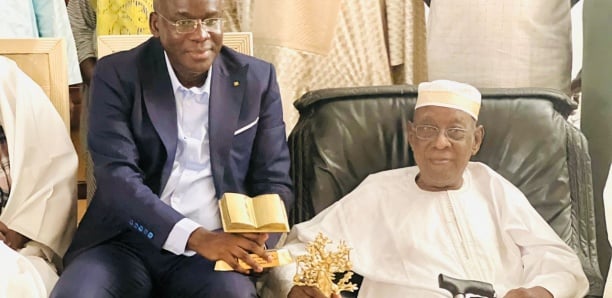 LE GRAND PRIX DU CHEF DE L’ETAT POUR LES LETTRES DÉCERNÉ À L’ÉCRIVAIN, CHEIKH HAMIDOU KANE