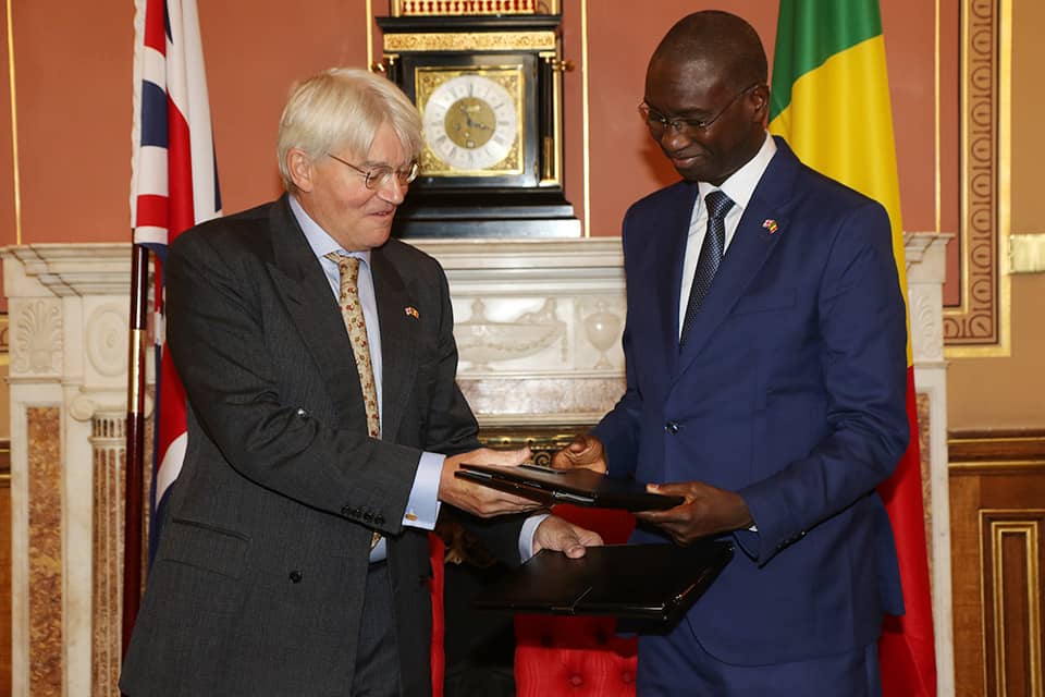 PREMIER DEPLACEMENT A L’ETRANGER DE SON S.E.M ISMAILA MADIOR FALL, MINISTRE DES AFFAIRES ETRANGERES ET DES SENEGALAIS DE L’EXTERIEUR DANS LE CADRE DE LA SESSION INAUGURALE DU DIALOGUE POLITIQUE DE HAUT NIVEAU 2023 ENTRE LE ROYAUME-UNI ET LE SÉNÉGAL