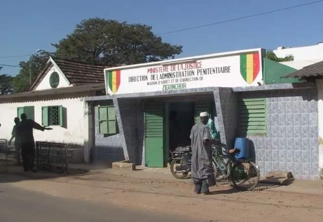 Ziguinchor : 150 prisonniers entament une grève de faim