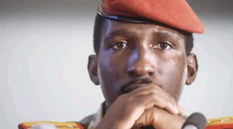 Burkina Faso : Le Capitaine Thomas SANKARA, désormais Héros de la Nation