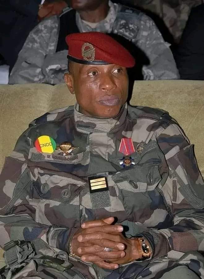 Maison Centrale de Conakry : Capitaine Moussa Dadis Camara libéré par ses hommes( bérets rouges) lourdement armés