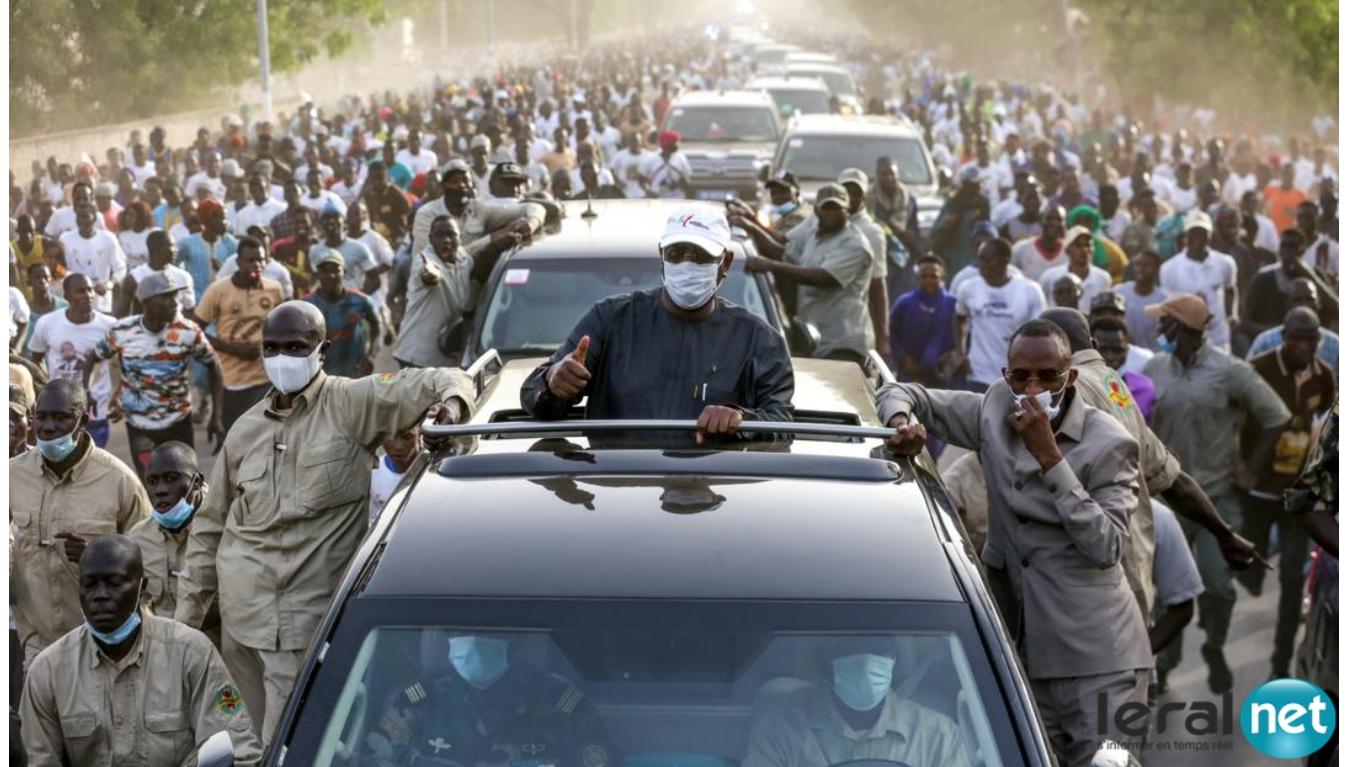 POLITIQUE-Tournée économique : Une marée humaine accueille Macky Sall