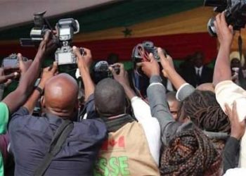 Collecte de l’information dans un contexte marqué par des conflits : Menaces sur les reporters.