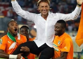 INCROYABLE ! La Fédération ivoirienne a contacté la FFF pour obtenir le prêt de Hervé Renard pour la fin de la CAN !