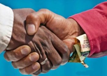 “SOCIÉTÉ: Sénégal champion de Corruption Karim Fofana brûle le rapport de l’Ong Transparency International