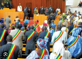 Report de la présidentielle acté au 15 décembre 2024