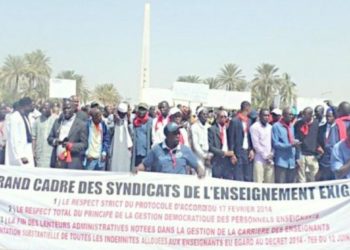 SOCIÉTÉ-Débrayage, marche : Les enseignants se mobilisent contre le report de la présidentielle