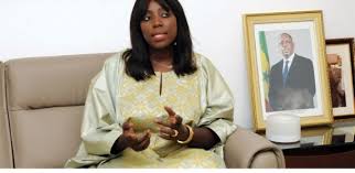 Politique : Fatou Diane, Ministre de la Femme, s’érige en défenseur du président Macky Sall.