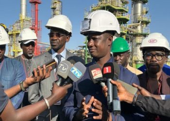 SOCIÉTÉ-Énergie : Le ministre du Pétrole et des Énergies, Antoine Félix Abdoulaye Diome procède à la mise en service d’une centrale électrique