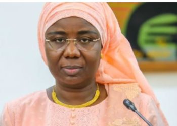Sénégal : Le ministre des Pêches publie la liste des navires autorisés à pêcher dans le pays